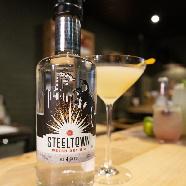 Spirit of Wales Distillery_Steeltown Welsh Dry Gin cocktail Spirit of Wales Distillery_Steeltown Welsh Dry Gin cocktail